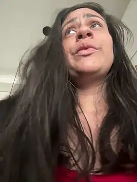 Snapshot of Geovana_blan chatting on 12, 3, 2026 Geovana blan online show from 12, 3, 2026