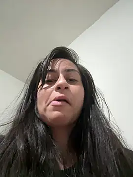 Snapshot of Geovana_blan chatting on 16, 3, 2026 Geovana blan online show from 16, 3, 2026