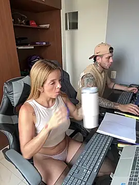 Snapshot of Dra-Dr-Fitness chatting on 20, 3, 2026 Dra-Dr-Fitness online show from 20, 3, 2026