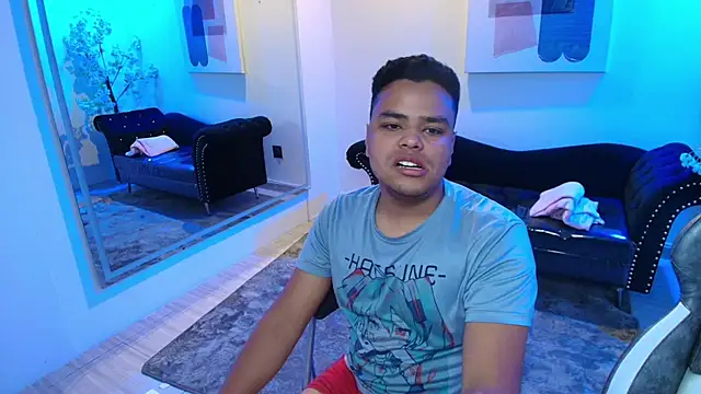 Snapshot of TarlyWho chatting on 11, 5, 2026 TarlyWho online show from 11, 5, 2026