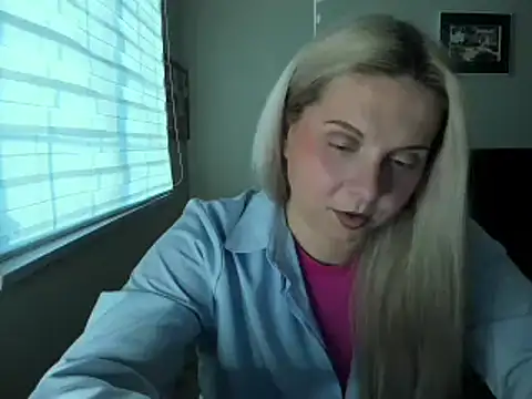 Snapshot of callme_iva chatting on 14, 3, 2026 callme iva online show from 14, 3, 2026