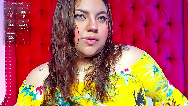 SunnyHoney  online show from 4, 5, 2026