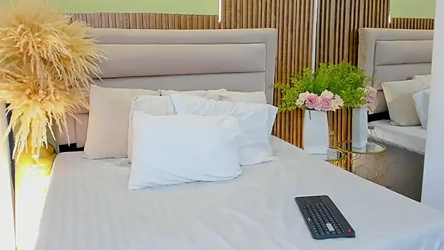 VanessaOwens1 online show from 11, 3, 2026