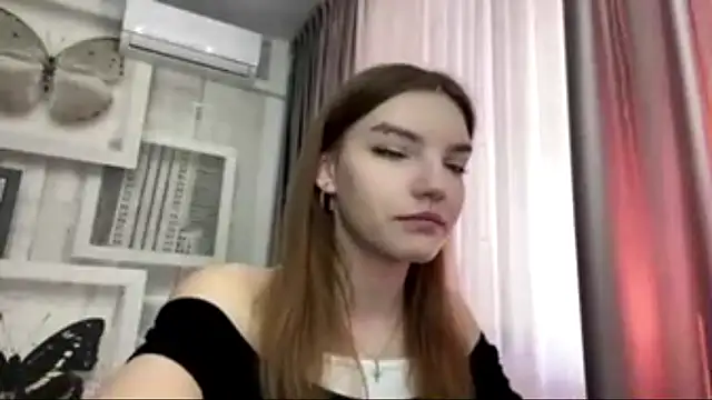 Snapshot of NellyMauson chatting on 8, 3, 2026 NellyMauson online show from 8, 3, 2026