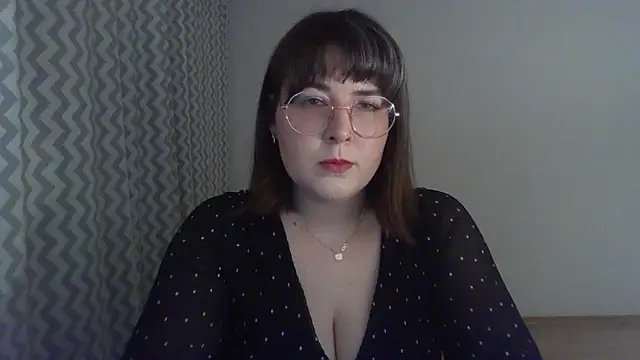 Snapshot of ClaraHard chatting on 5, 3, 2026 ClaraHard online show from 5, 3, 2026