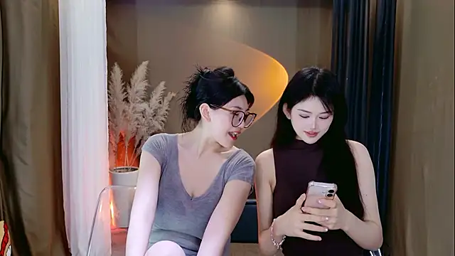 Banana-Milk69 online show from 27, 6, 2026