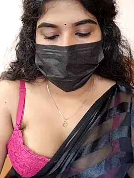 Snapshot of Sunitha28 chatting on 7, 3, 2026 Sunitha28 online show from 7, 3, 2026