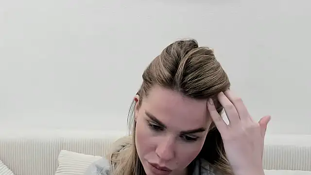 Snapshot of MollyCem chatting on 13, 3, 2026 MollyCem online show from 13, 3, 2026