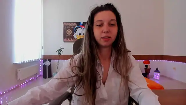 Snapshot of Ellina_Star chatting on 26, 5, 2026 Ellina Star online show from 26, 5, 2026
