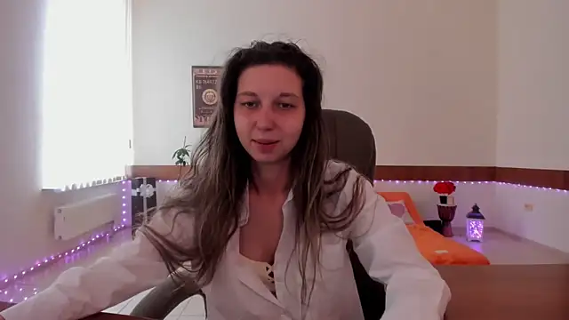 Snapshot of Ellina_Star chatting on 2, 6, 2026 Ellina Star online show from 2, 6, 2026