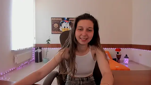 Snapshot of Ellina_Star chatting on 6, 6, 2026 Ellina Star online show from 6, 6, 2026