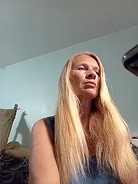 ViktoriaSexi1 online show from 6, 5, 2026