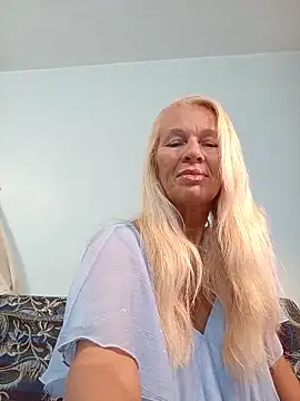 ViktoriaSexi1 online show from 22, 6, 2026