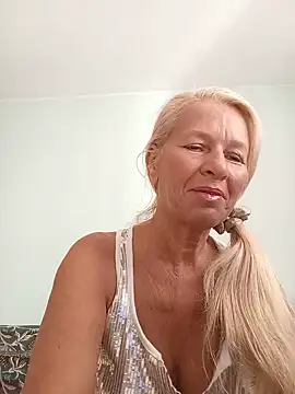 ViktoriaSexi1 online show from 3, 8, 2026