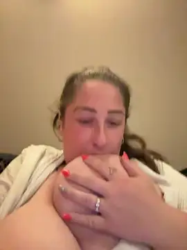 CurvyCatx online show from 14, 5, 2026