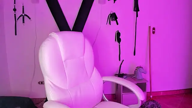 Snapshot of MelissaGirat_ chatting on 13, 3, 2026 MelissaGirat online show from 13, 3, 2026