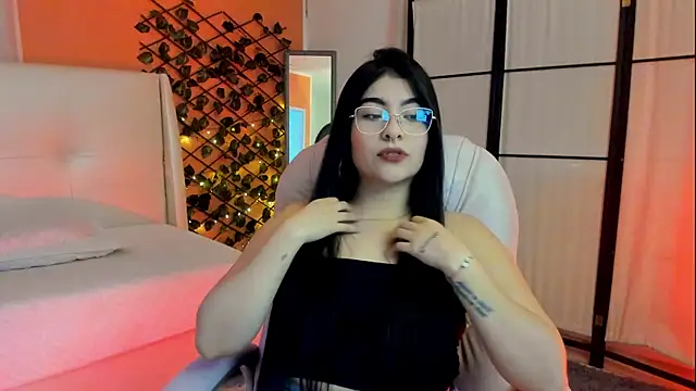 HannaLee333 online show from 27, 3, 2026