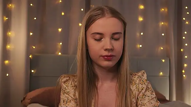 tayashy online show from 22, 4, 2026