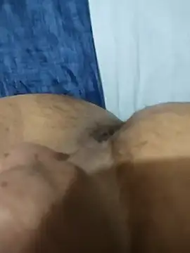 Snapshot of clayto77 chatting on 8, 3, 2026 clayto77 online show from 8, 3, 2026