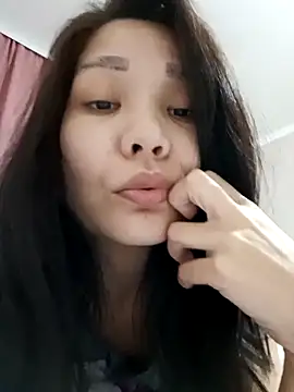 HollyXMolly online show from 3, 4, 2026