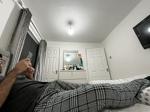 Snapshot of r130130 chatting on 25, 3, 2026 r130130 online show from 25, 3, 2026