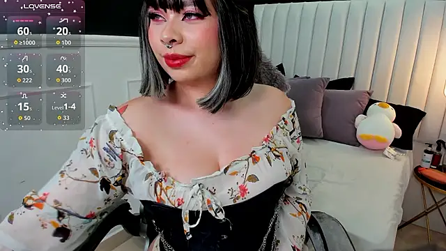 Snapshot of lil_la_skye chatting on 14, 3, 2026 lil la skye online show from 14, 3, 2026