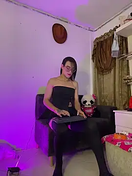 Snapshot of melissa_hot21 chatting on 7, 7, 2026 melissa hot21 online show from 7, 7, 2026