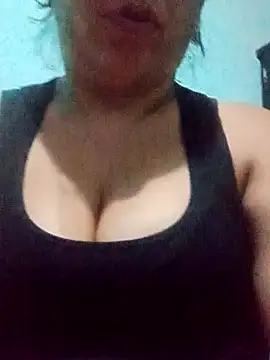 Snapshot of 1yesi chatting on 5, 3, 2026 1yesi online show from 5, 3, 2026