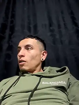 ManSexyyHot online show from 5, 3, 2026