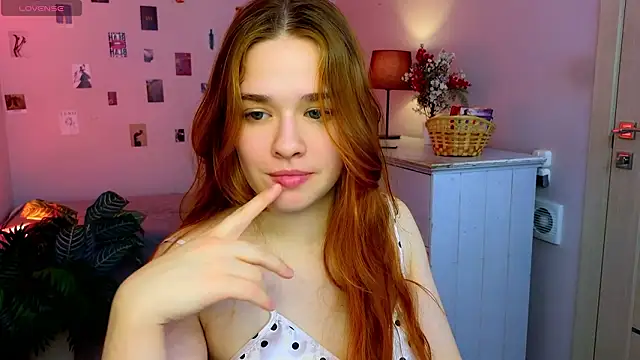 TiffanyVex online show from 23, 3, 2026