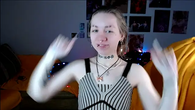 Nica Kawaii online show from 12, 5, 2026