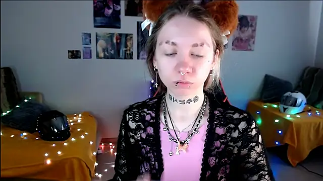 Nica Kawaii online show from 20, 5, 2026