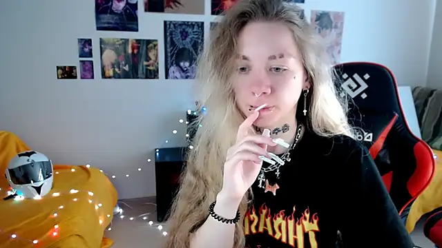 Nica Kawaii online show from 23, 5, 2026