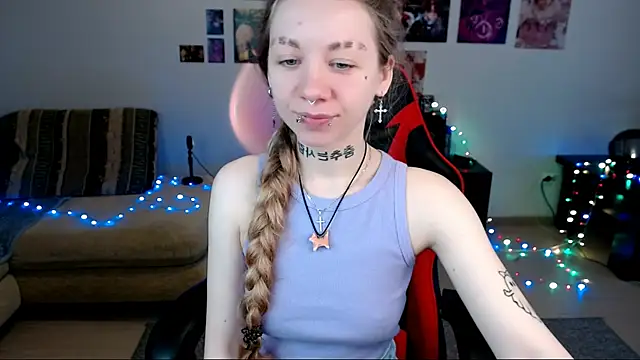 Nica Kawaii online show from 26, 6, 2026