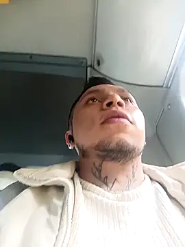 Decker Velvett online show from 18, 3, 2026