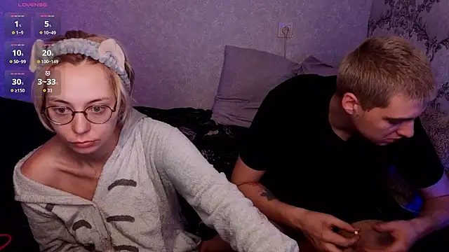 Snapshot of Blond_ice chatting on 19, 3, 2026 Blond ice online show from 19, 3, 2026