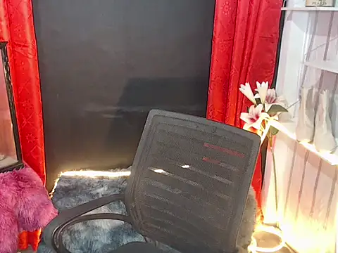 Snapshot of seductive_mistress07 chatting on 15, 3, 2026 seductive mistress07 online show from 15, 3, 2026