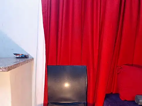 DarkDivva18 online show from 7, 5, 2026
