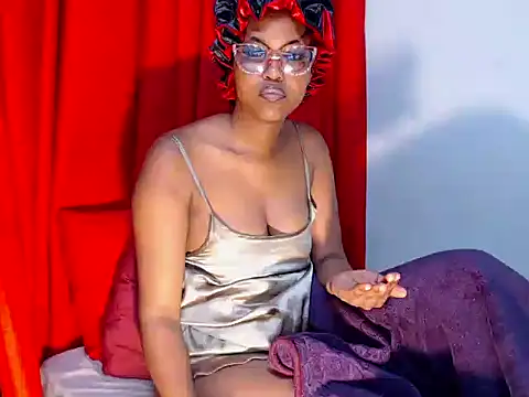 DarkDivva18 online show from 25, 7, 2026