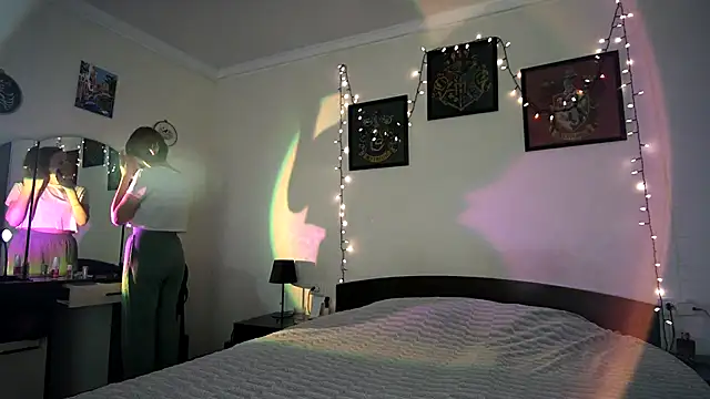 Snapshot of Milk_shakeee chatting on 20, 3, 2026 Milk shakeee online show from 20, 3, 2026