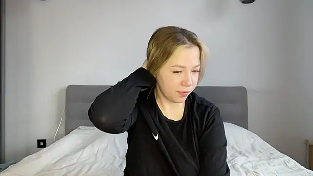 Snapshot of alyrasun chatting on 15, 3, 2026 alyrasun online show from 15, 3, 2026