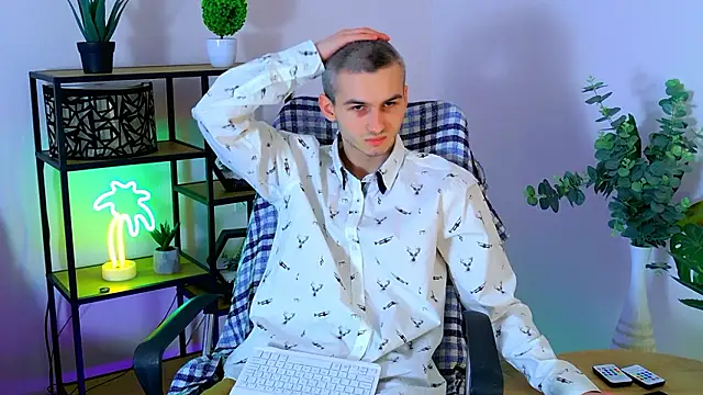 Snapshot of Magic_Storms chatting on 17, 3, 2026 Magic Storms online show from 17, 3, 2026