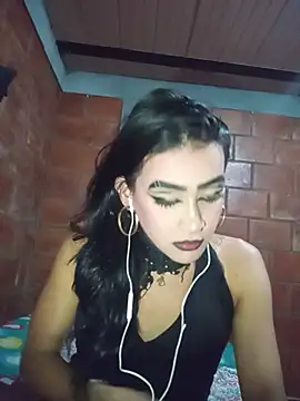 Sienna Dark online show from 26, 6, 2026