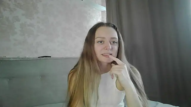 MysticGlimmer online show from 27, 4, 2026