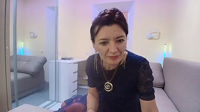 Bonnie Naughtyy online show from 27, 7, 2026