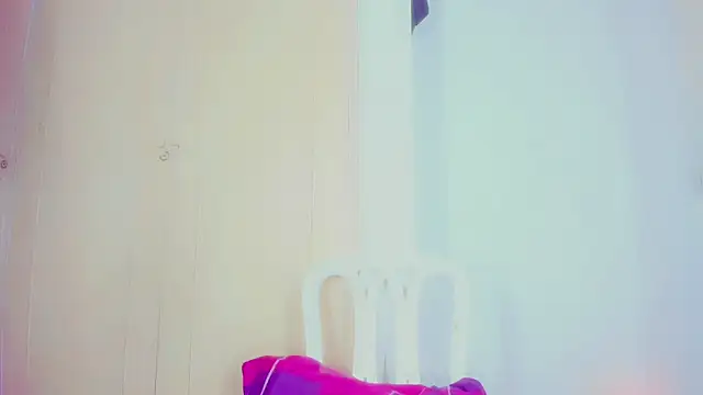 laaura dolll online show from 30, 4, 2026
