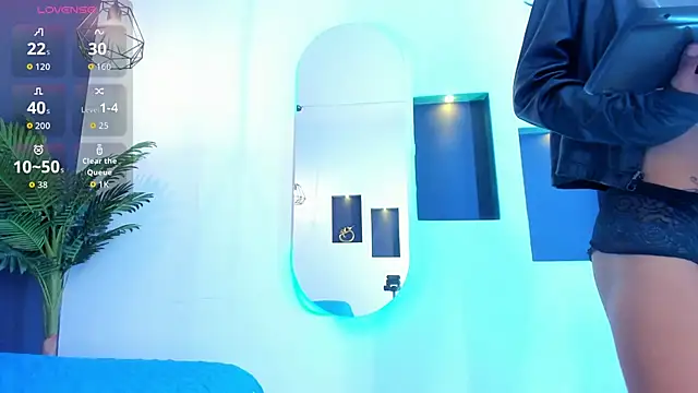 Snapshot of Em1ly_jones chatting on 20, 3, 2026 Em1ly jones online show from 20, 3, 2026