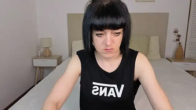 Minimolly  online show from 17, 3, 2026