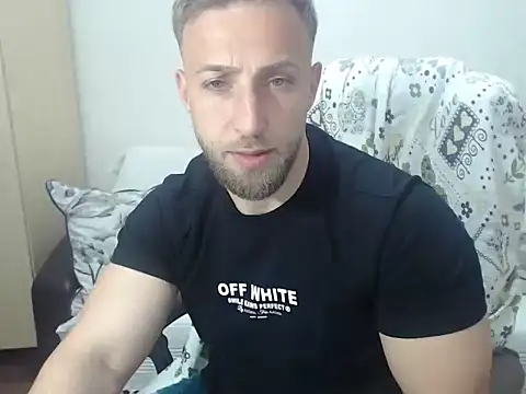 BlondEagleMuscle online show from 1, 5, 2026