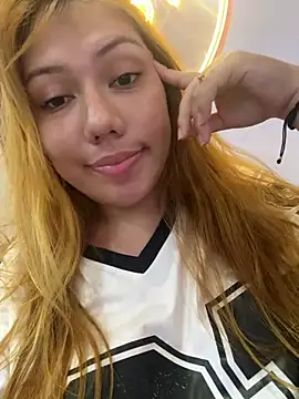 Snapshot of Lia_Sterling chatting on 7, 3, 2026 Lia Sterling online show from 7, 3, 2026